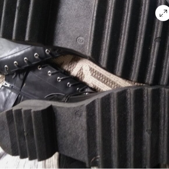 Olivia Miller Goth/Punk zippered black tall boots 9 m ***NEW NO BOX**** - Picture 4 of 6